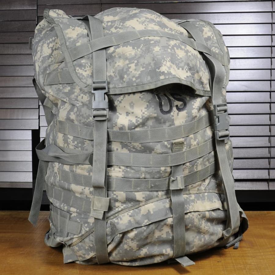 米軍放出品 フィールドパック MOLLE II リュックサック Lサイズ [ ACU