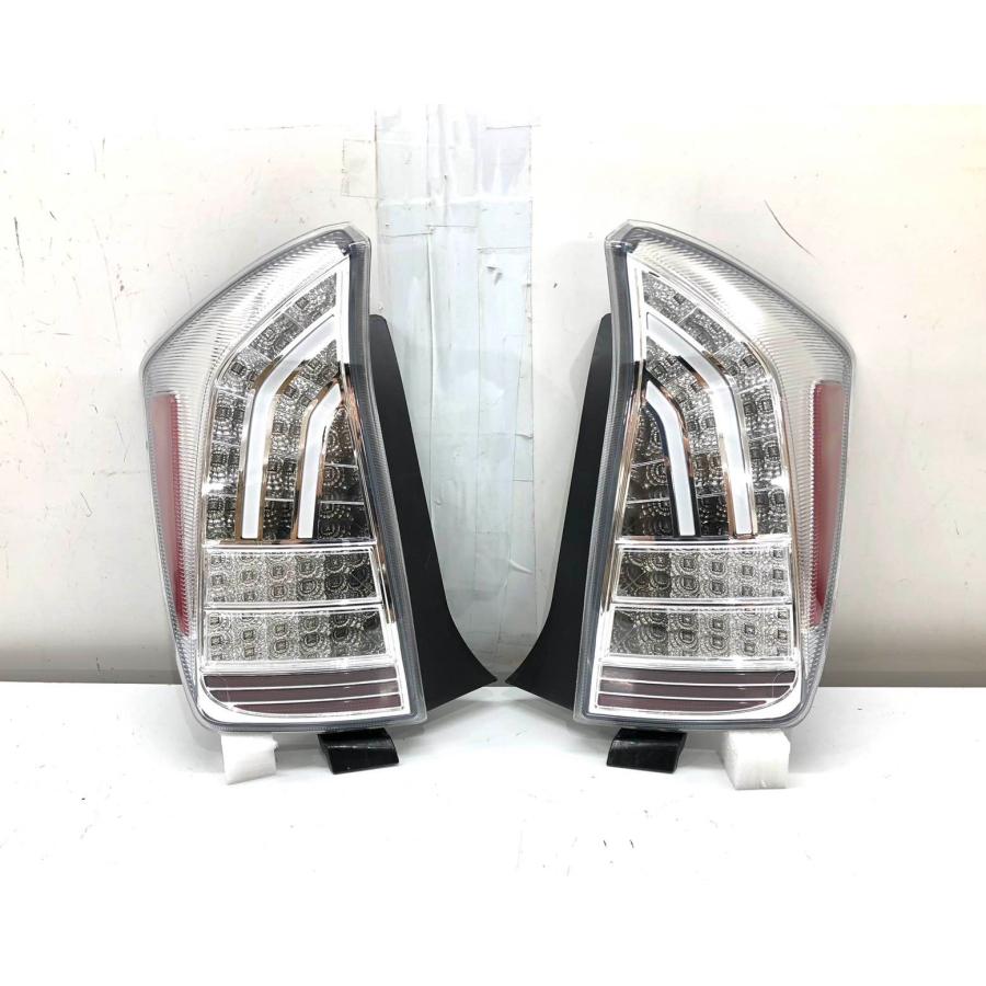 ♪RELIABLE♪プリウス ZVW30 社外 テールランプ 左右 （89A-72m） : Re