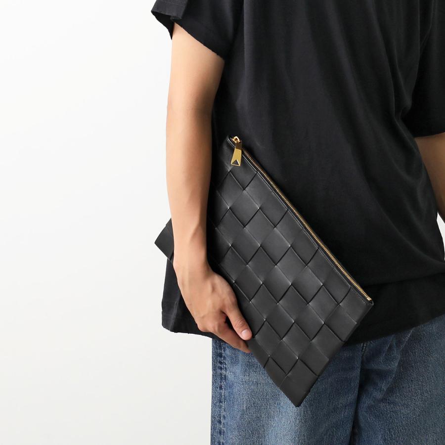 BOTTEGA VENETA（ボッテガ・ヴェネタ） クラッチバッグ CASSETTE