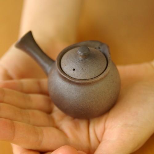 豆急須 焼締め 40cc 絞り出し 陶器 藤総製陶所 萬古焼 四日市 日本製
