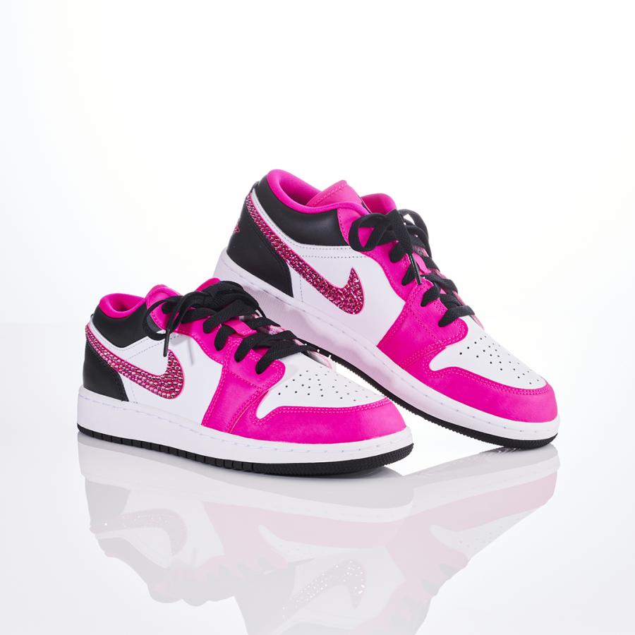 レディース【NIKE】エア ジョーダン 1 LOW SE ルビーデコレーション