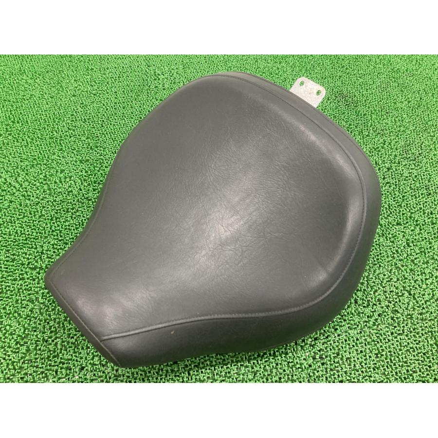 スズキ（SUZUKI） イントルーダークラシック400 フロントシート 41F