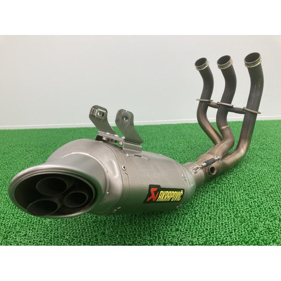 アクラポビッチ製MT-09 XSR900 マフラー M-HAF002/0240/92R-001087