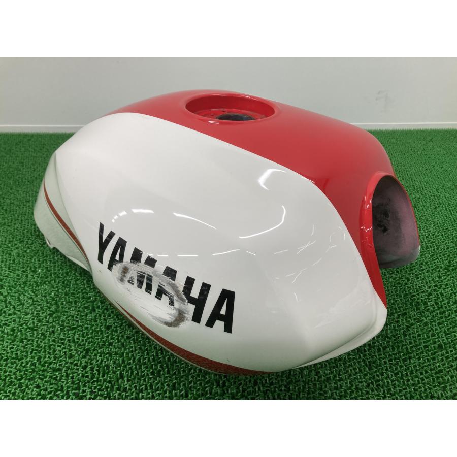 ヤマハ発動機 XJR1300 タンク 白 ヤマハ 純正 中古 バイク 部品 RP01J