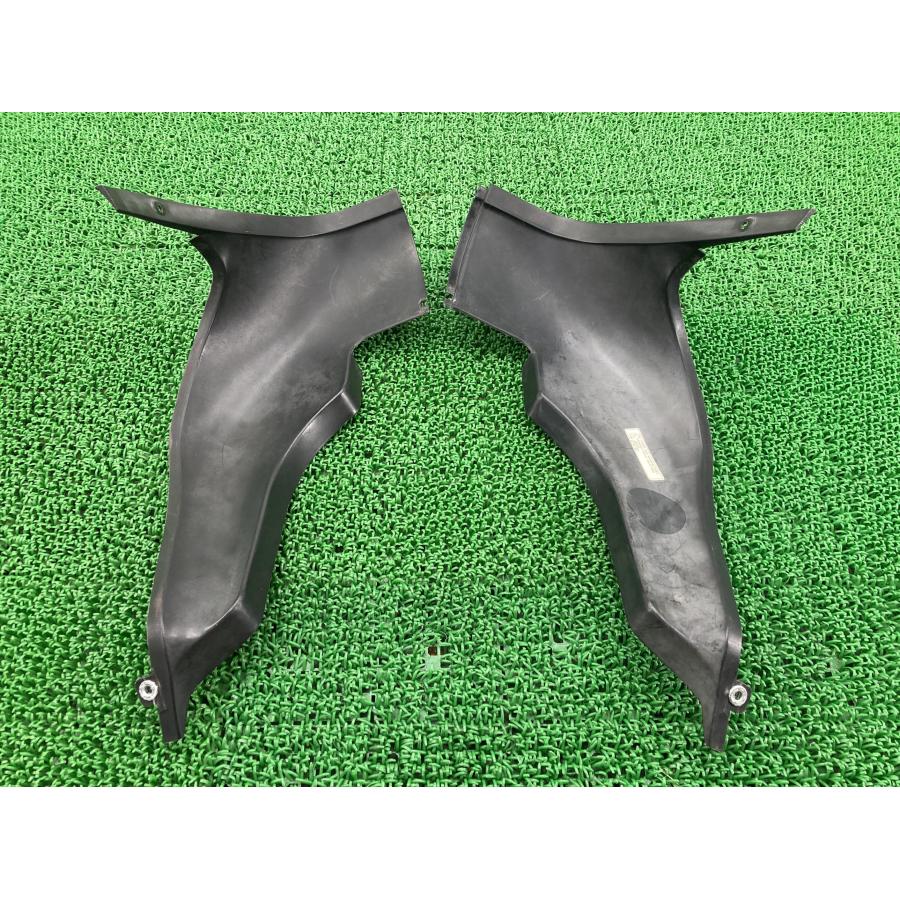 カワサキ（Kawasaki） GPZ900R インナーカウル 左右 55028-1066/55028