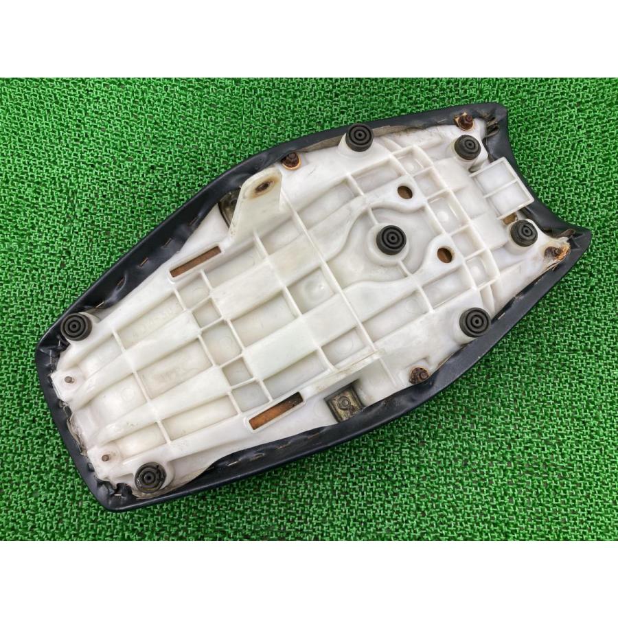 ヤマハ発動機 ルネッサ シート 4DN ヤマハ 純正 中古 バイク 部品