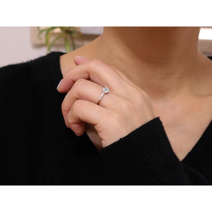 パライバトルマリン0.03ct＆ダイヤモンド取り巻きPT900フラワー