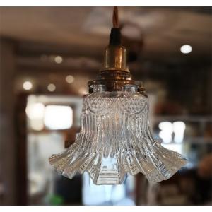 オパールセント シーリングライト フランスアンティーク : BAU