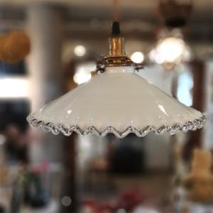 ホーロー クローバーのサボンラック ドイツアンティーク : BAU