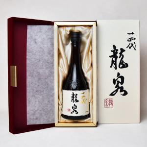 十四代 龍月 純米大吟醸 日本酒 1800ml 2025年11月詰 ギフト お年賀 御
