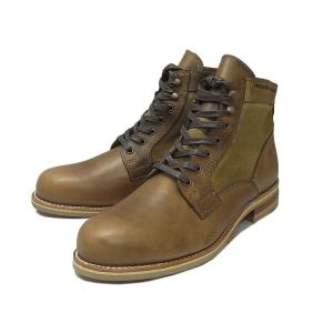 ウルヴァリン 1000マイル・アディソン・ウィングチップ・チャッカ