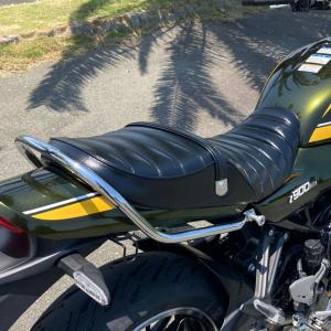 Z900RS タックロールシート 茗荷シート 艶ありブラック ミョウガシート