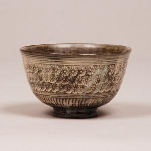 茶道具 抹茶茶碗 瀬戸焼 黒織部沓形茶碗(上) 景陶作 : お茶道具の駒屋