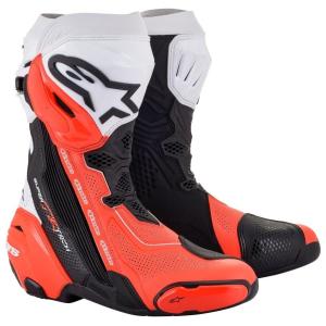 アルパインスターズ（alpinestars） MotoGPでも使用されている