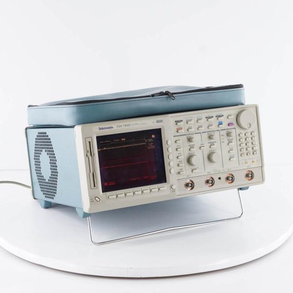 JB]USED 現状販売 Tektronix TDS 784D TDS784D 4ch DIGITAL PHOSPHOR