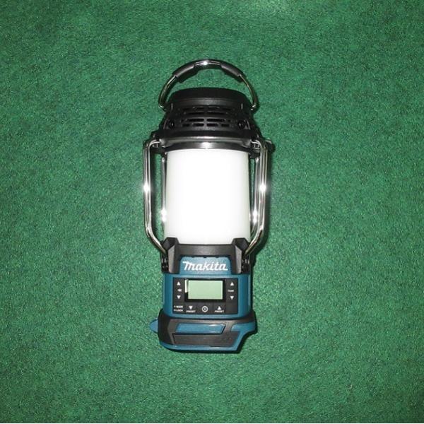 マキタ（makita） MR054 14.4V/18V対応 充電式ランタン付ラジオ