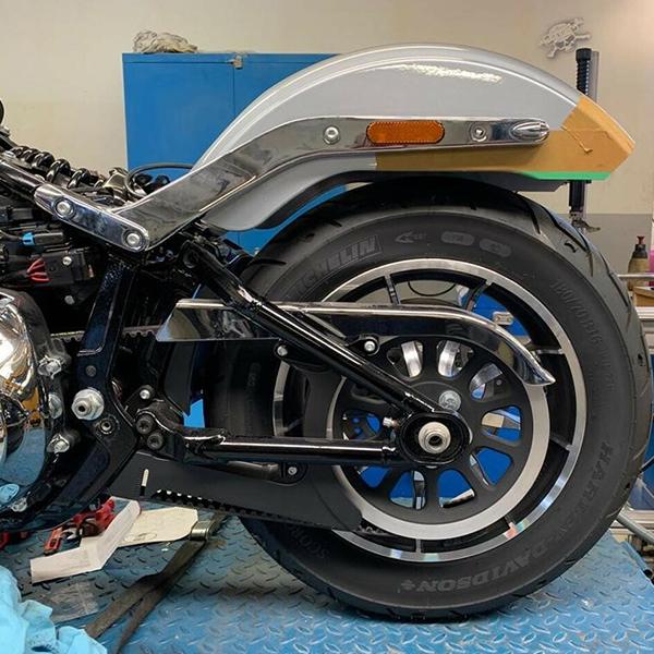 ハーレー M8ソフテイル 1インチ・リアショックエクステンション Kodlin