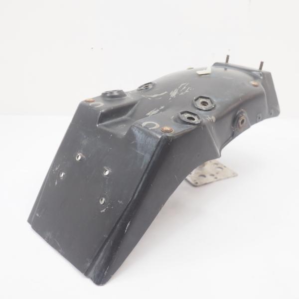 CB750FB リアフェンダーブラケット。ボックス CB750FB リアフェンダー