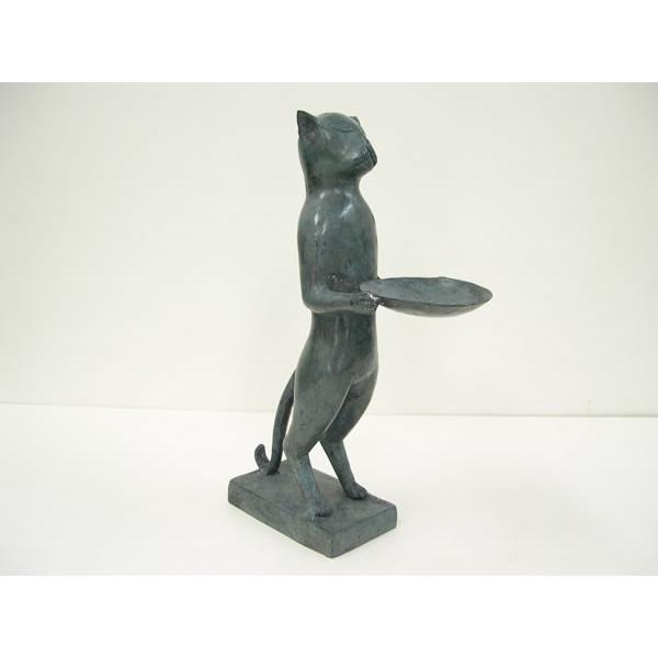 真ちゅう製 お皿を持った猫（小） : あいランドガーデン - 通販