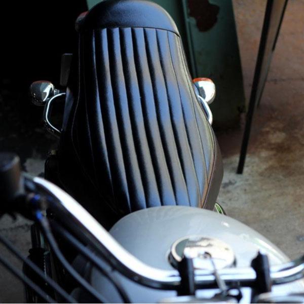 カワサキ W650/400/800 ベーツタイプ TTシート モーターロック