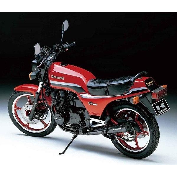 スピードショップイトウ（SPEED SHOP ITO） Z400GP用テールカウル