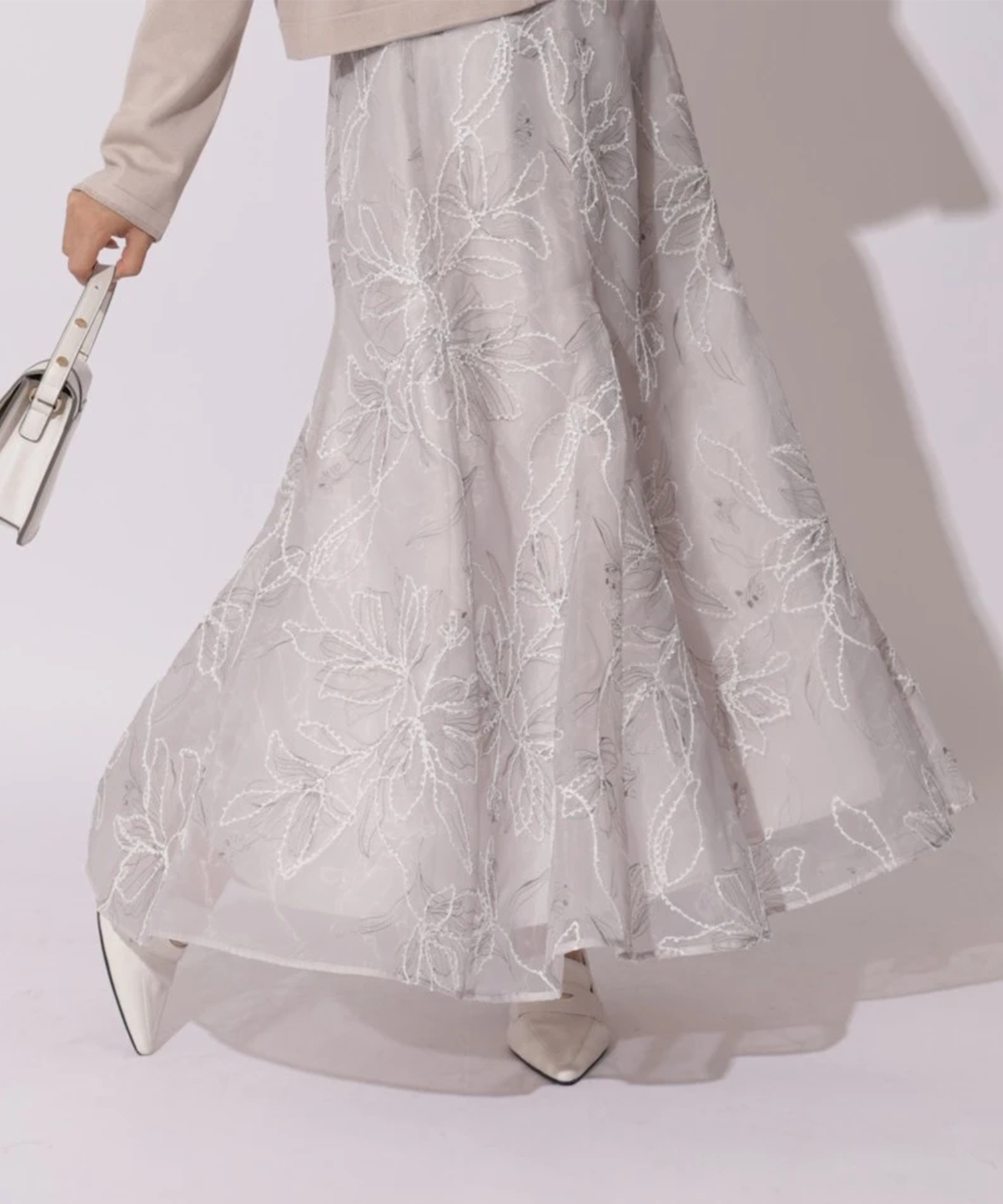 フラワーエンブロイダリーフレアスカート | スカート | Apuweiser