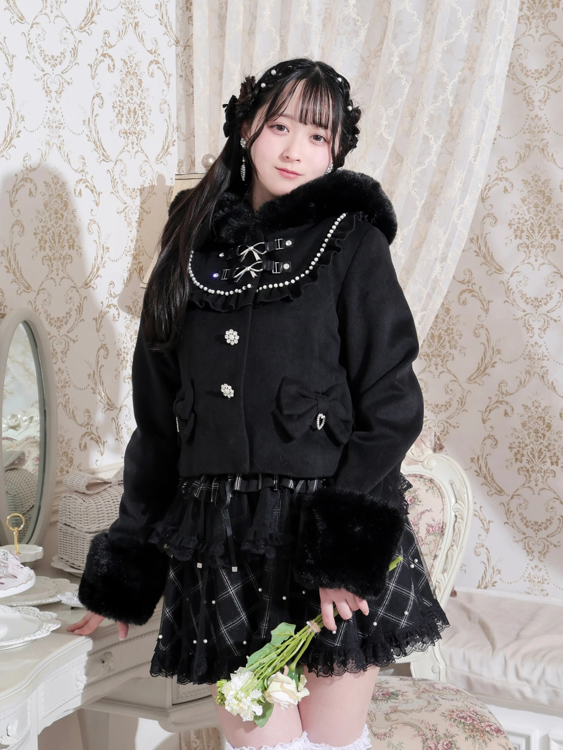 ヨークフリルドーリーショートコート（ジャケット・ブルゾン｜オフ