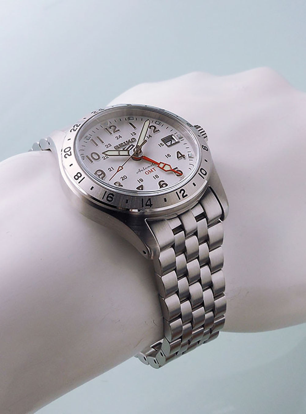 SBSC009] SEIKO 5 SPORTS WATCH FIELD SPORTS STYLE GMT MADE IN JAPAN