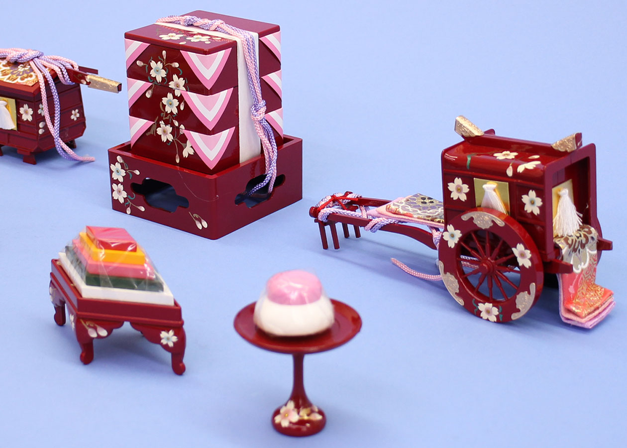 ひな道具6点、7点、9点セット – 寿鳳人形の東芸
