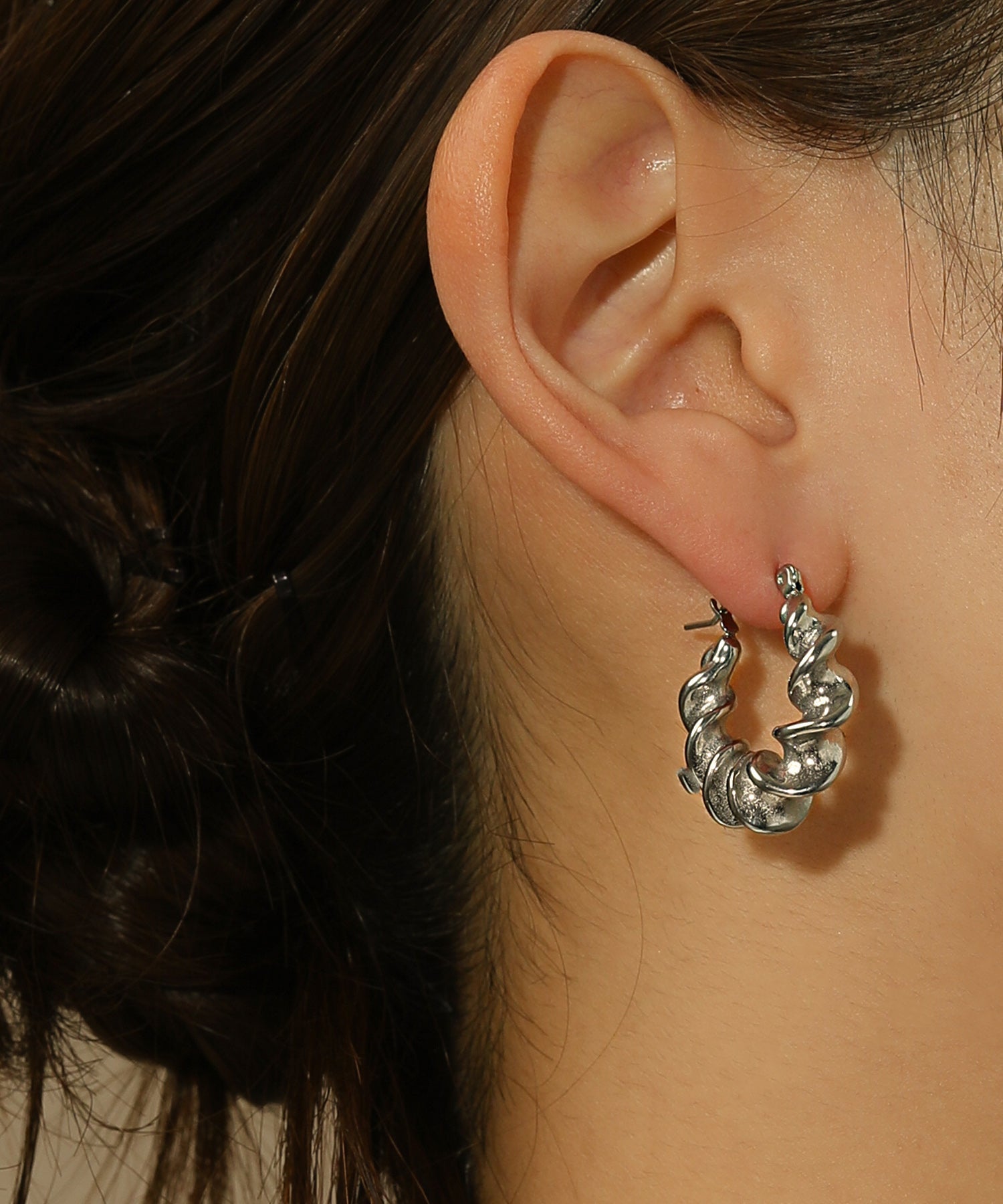 ツイスト サージカルステンレス ピアス