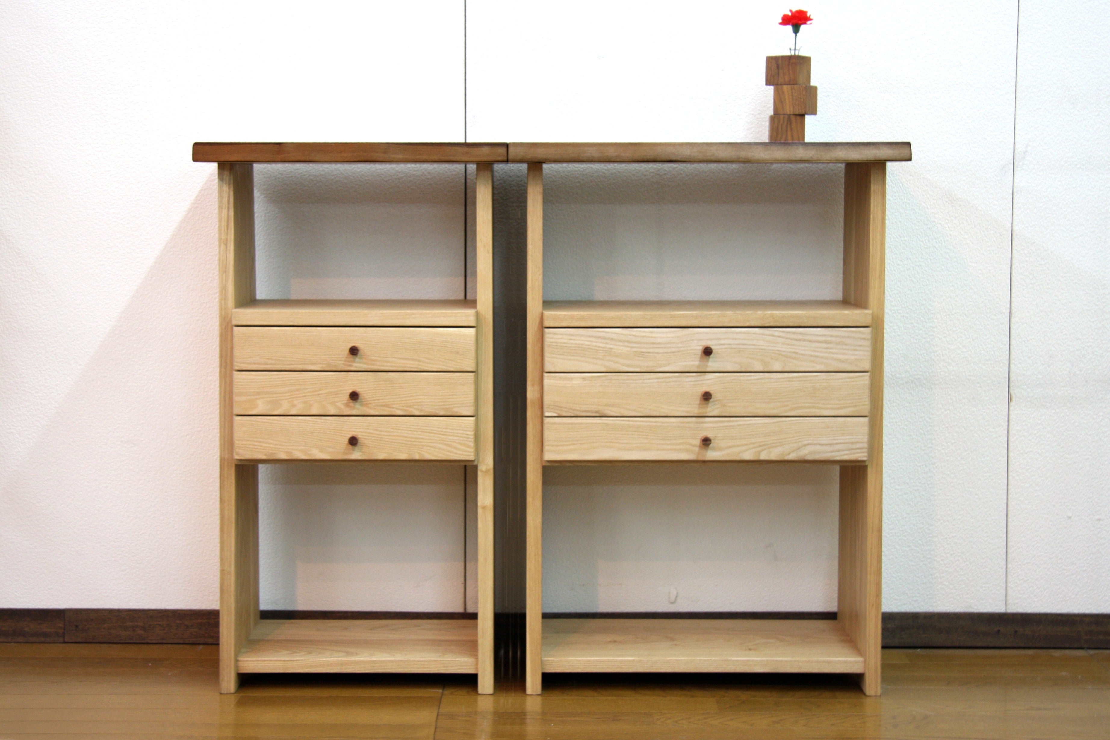 タモ無垢電話台 – 木下家具