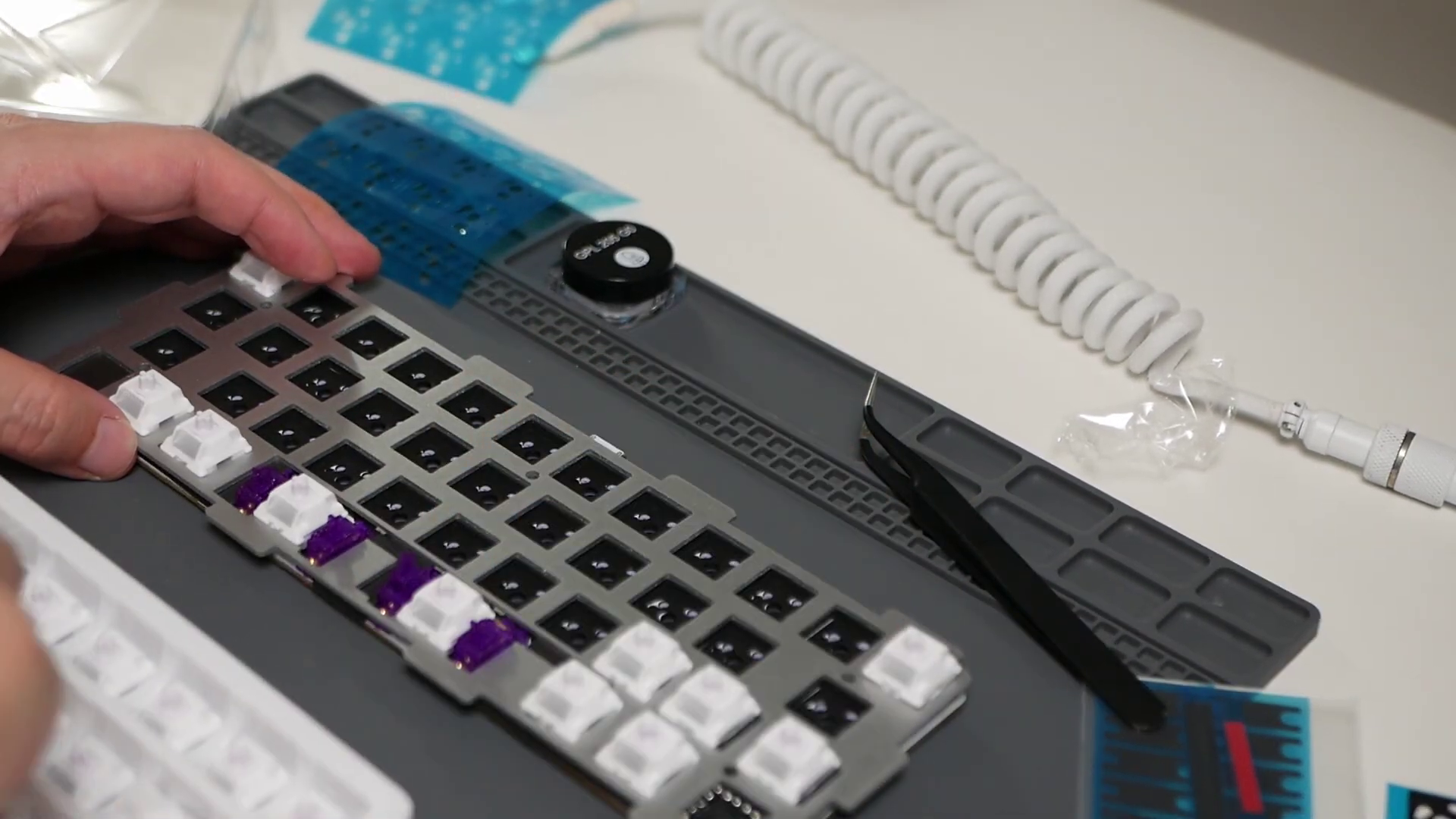 自作キーボード】初心者でも組めた！ミニマルなキーボードのビルドログ