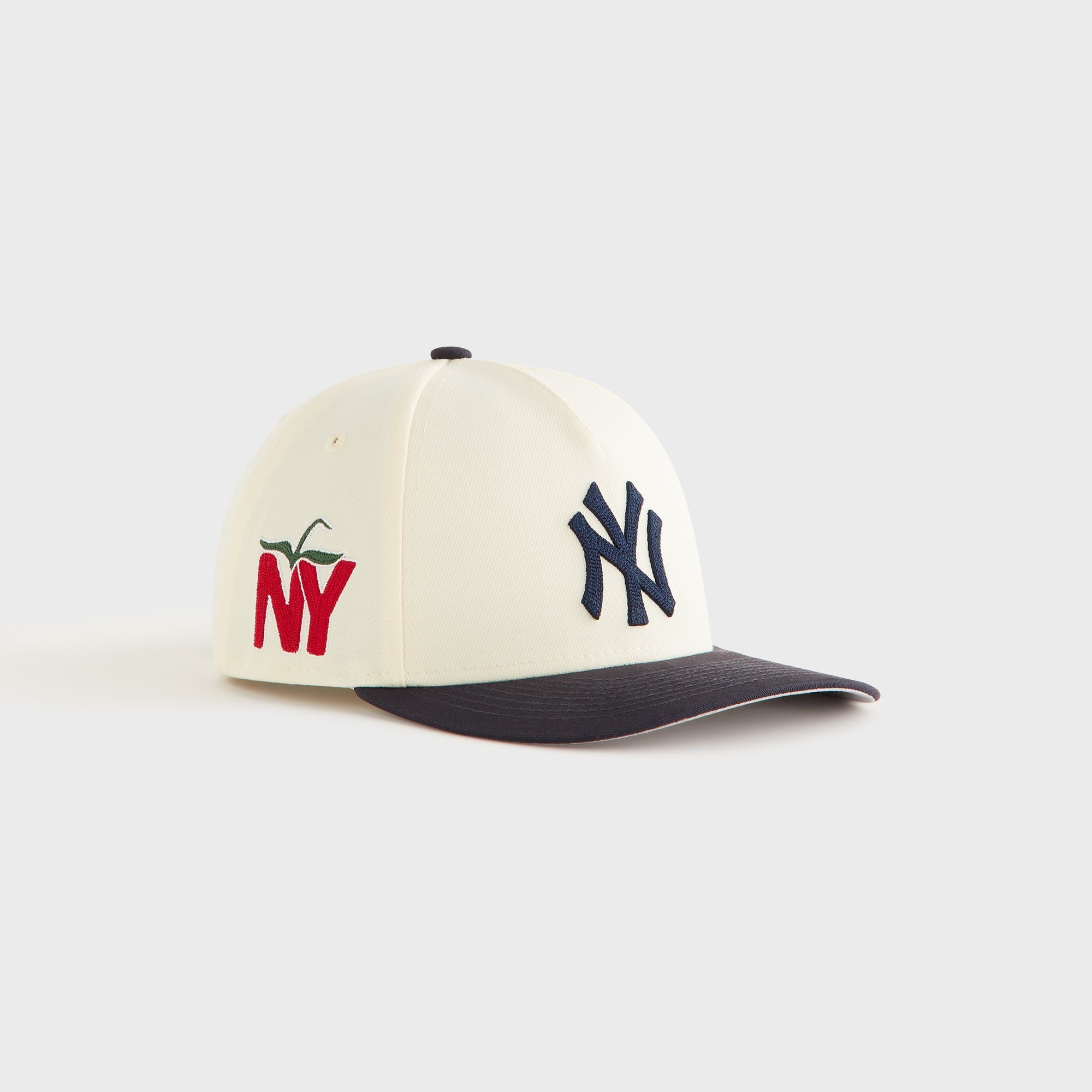 Kith Women & New Era for the New York Yankees 9FORTY Snapback - Sandri
