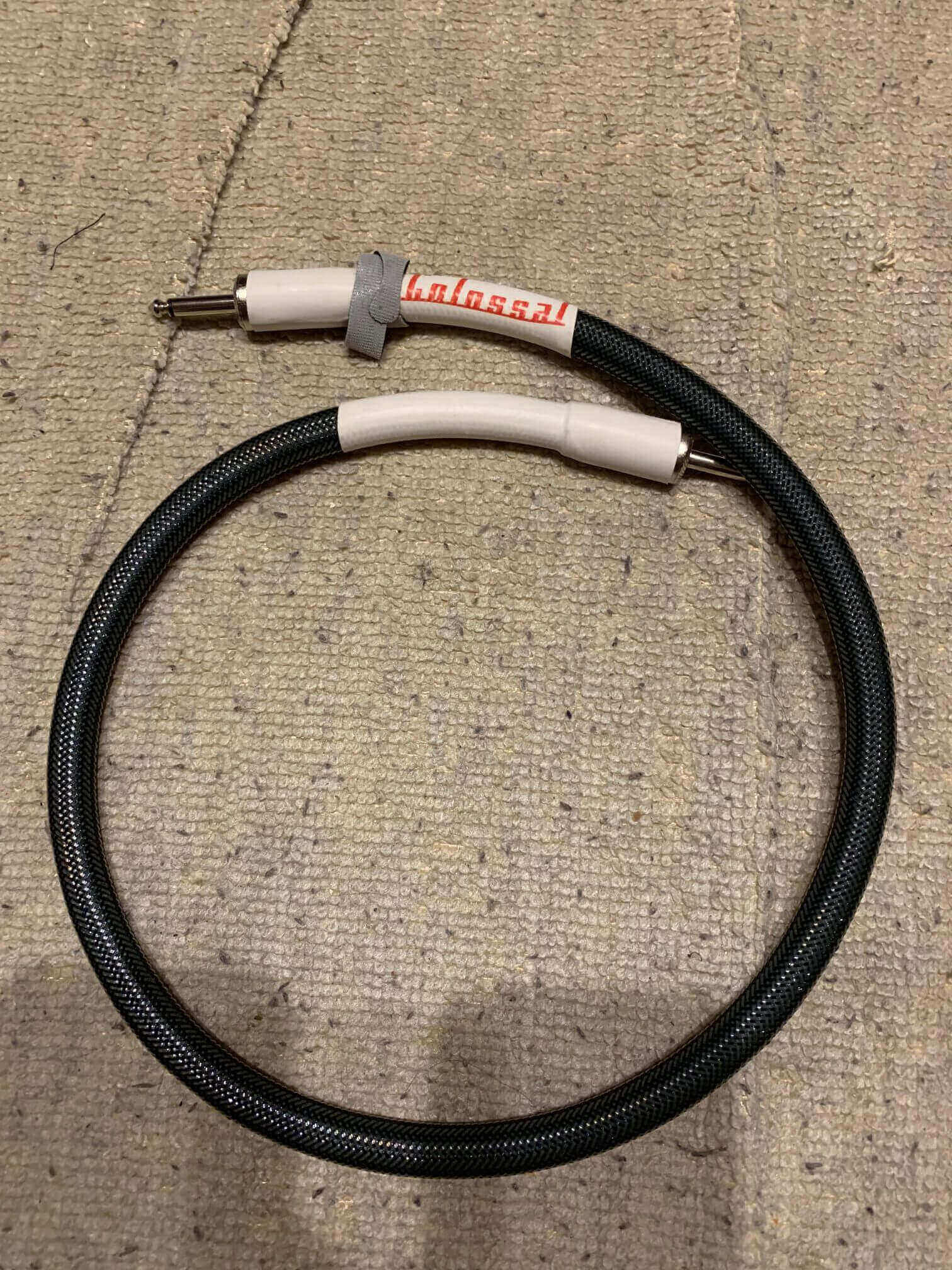 存在感のあるサウンド】Colossal Cable Colossus Speaker Cable