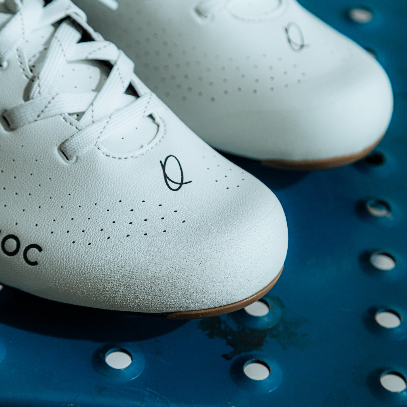 QUOC Escape Road Lace Shoes - White – Le Club