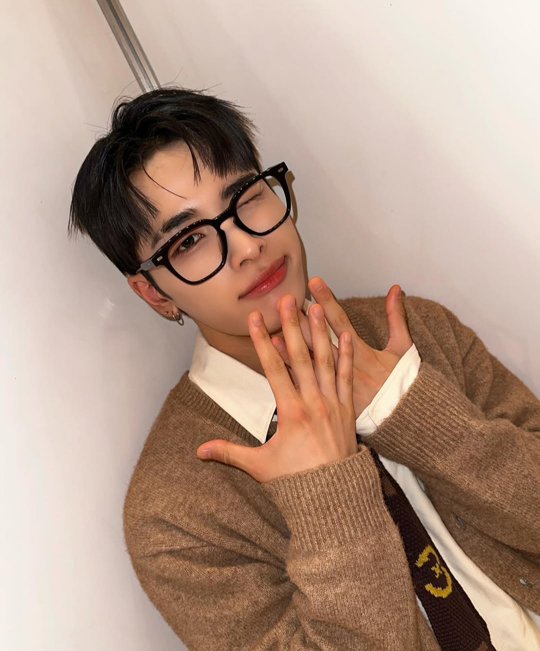 250927 Nexz Instagram Update - Haru — HQ K-pop Photos | kpopping