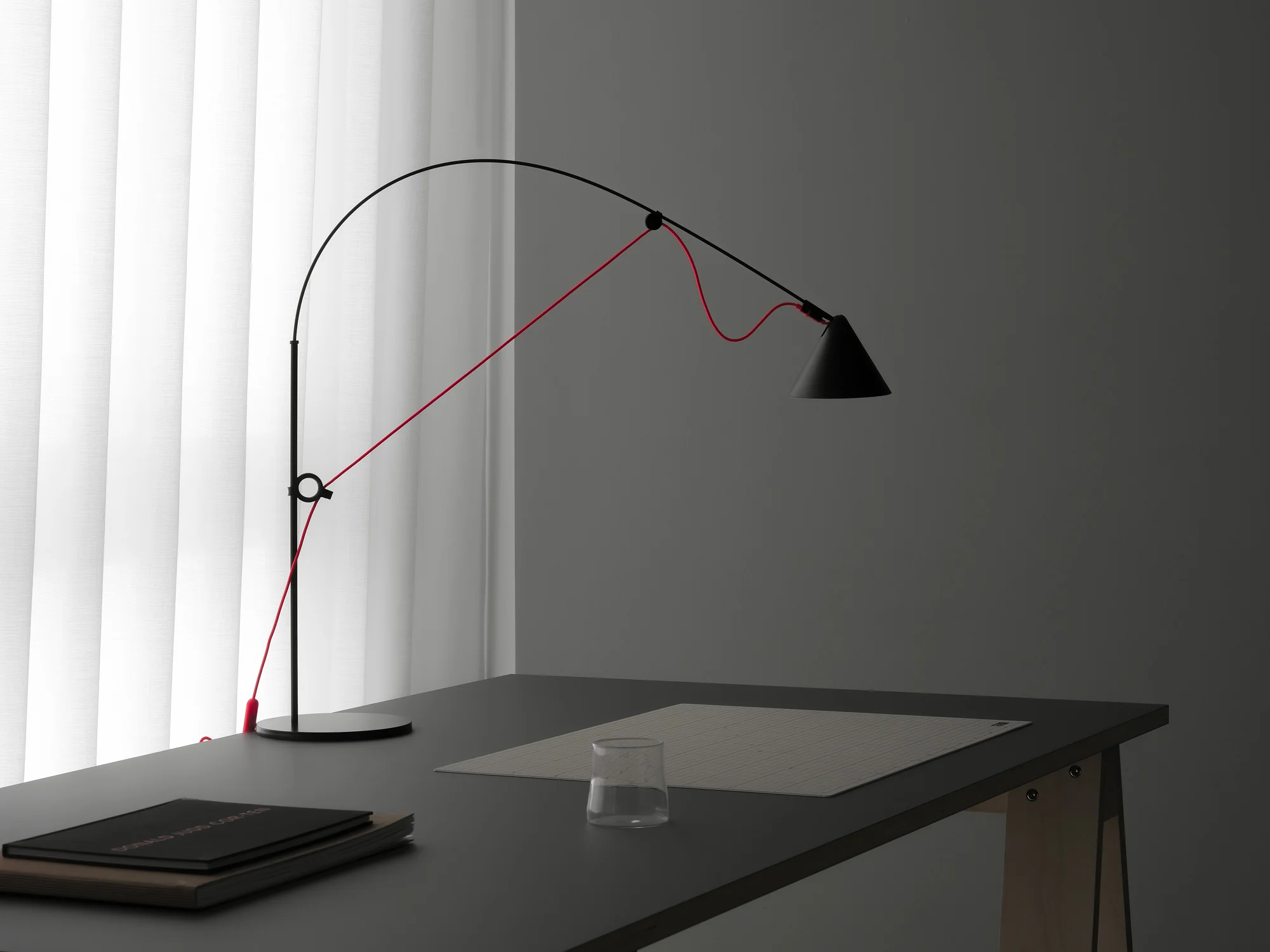 AYNO L / FLOOR LAMP - licht-gallery