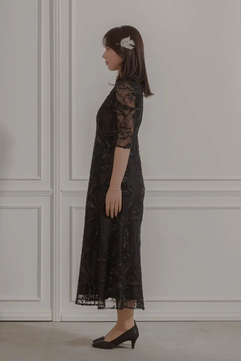 ブラックのフェザーフラワーカッティングドレス | metoi | M | 結婚式