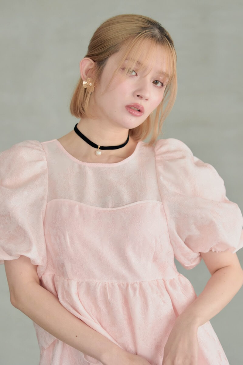 ピンクのバブルスリーブジャガードドレス | ANDRESD | M～マタニティ