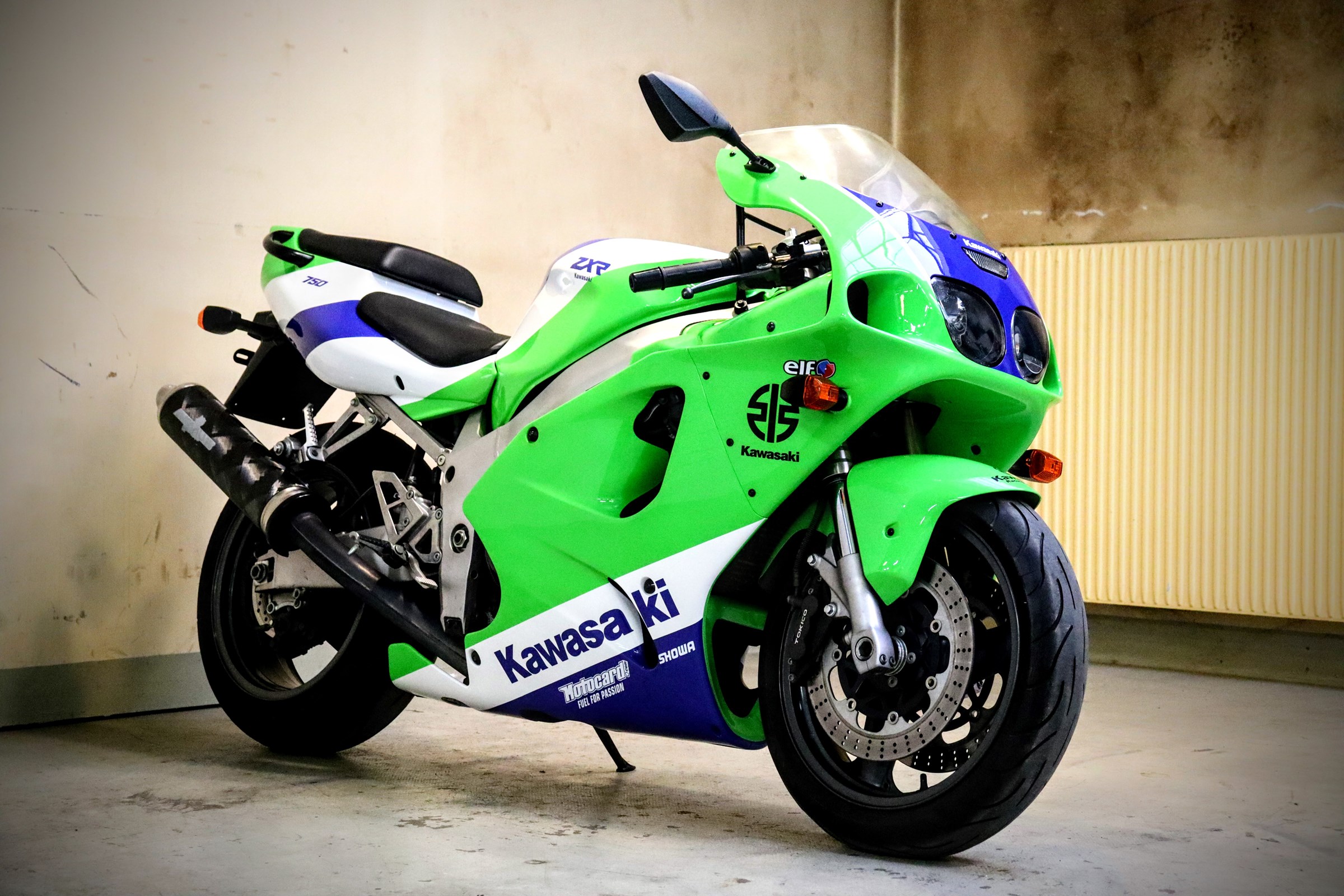 KAWASAKI Ninja ZX-7R For sale