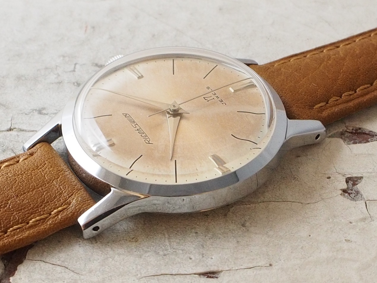 RICOH SWING | L o'clock