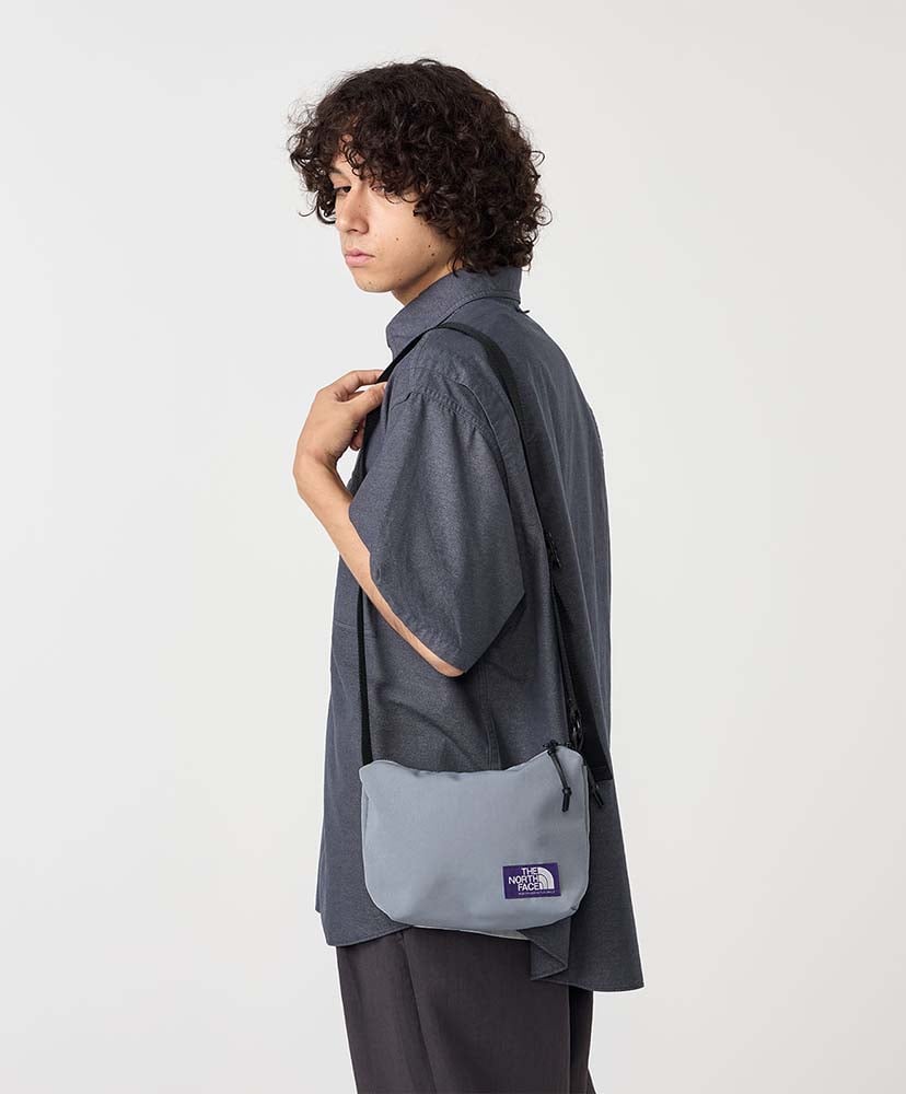 Field Small Shoulder Bag(ONE AH/アスファルトグレー): THE NORTH