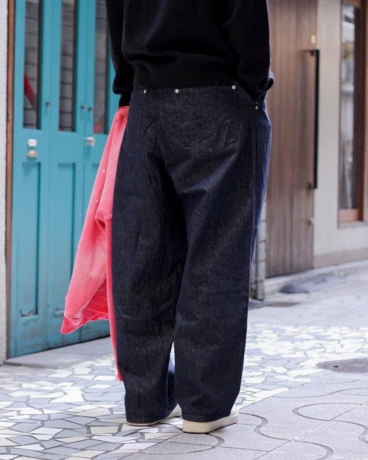 ギャルソンのジーンズ