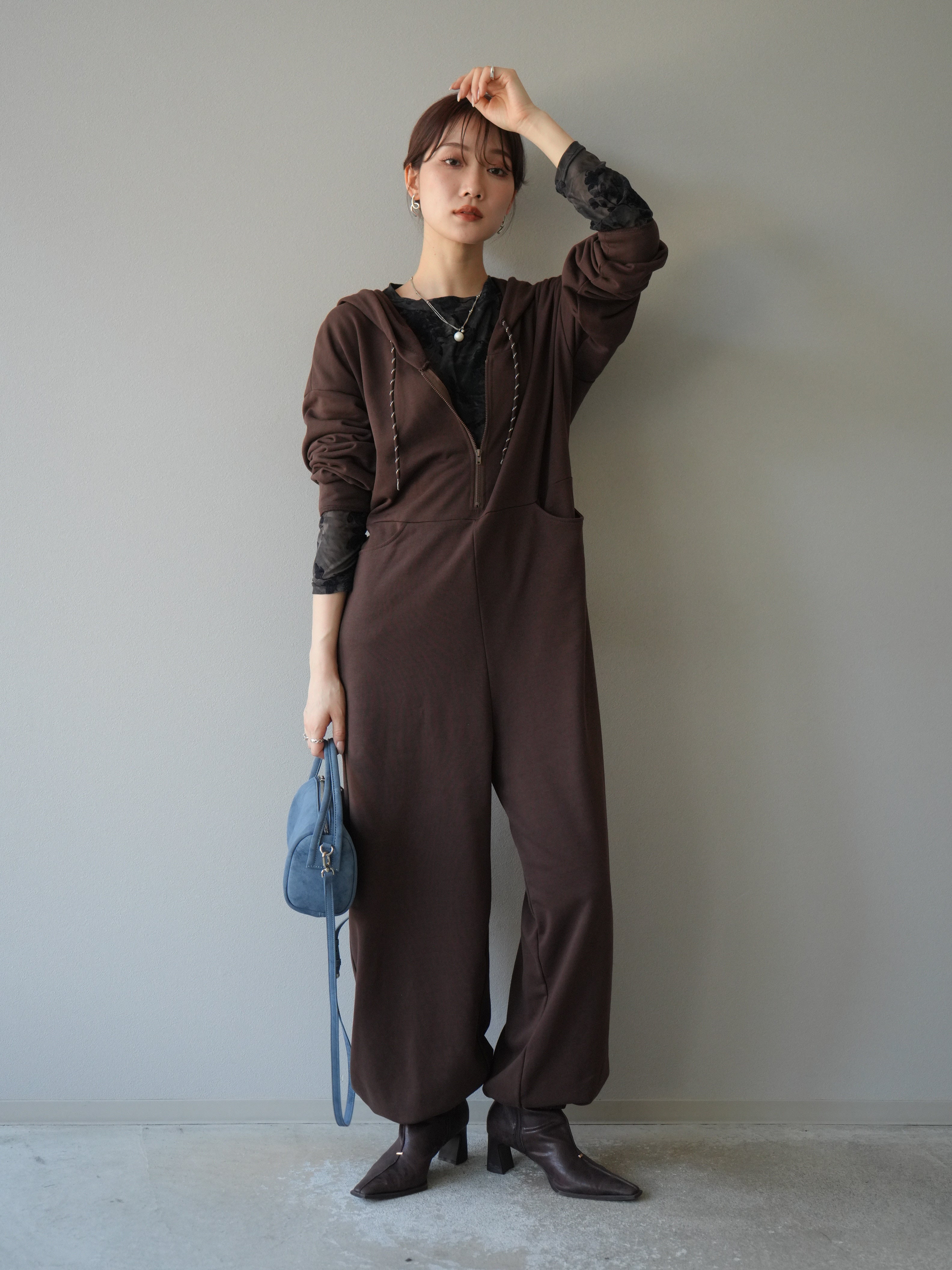 予約]ミニ裏毛フーディージャンプスーツ/ブラウン – Lumier