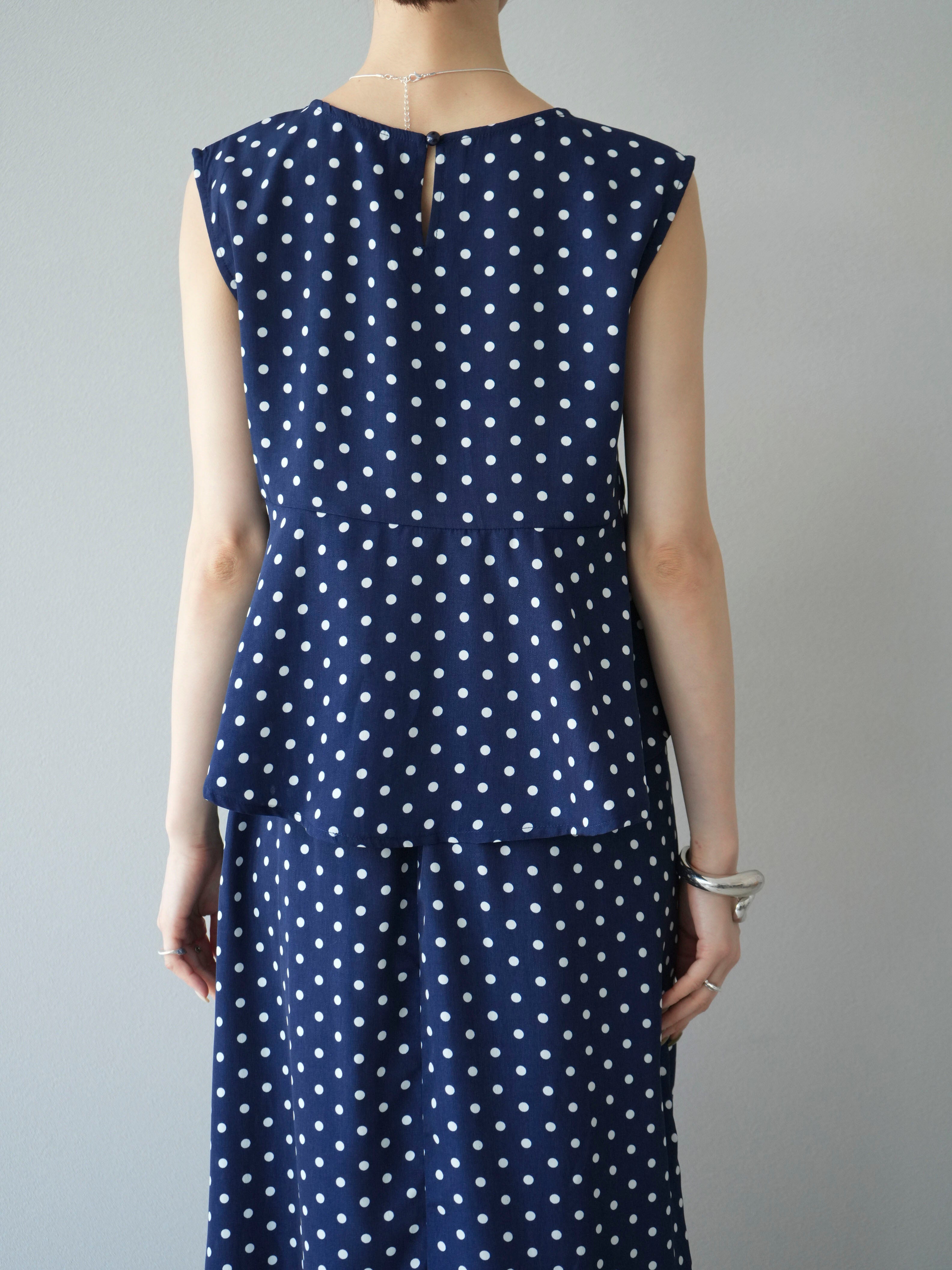 予約]ドットぺプラムトップス/ネイビー – Lumier
