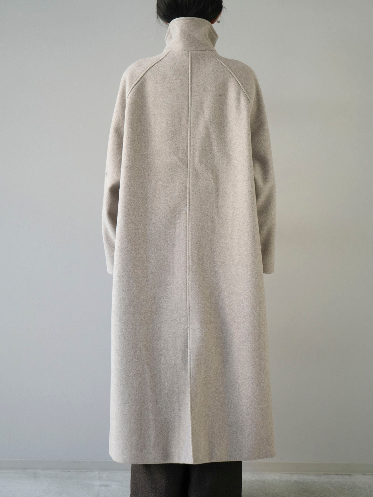 予約]ウールタッチスタンドカラージップコート/アイボリー – Lumier