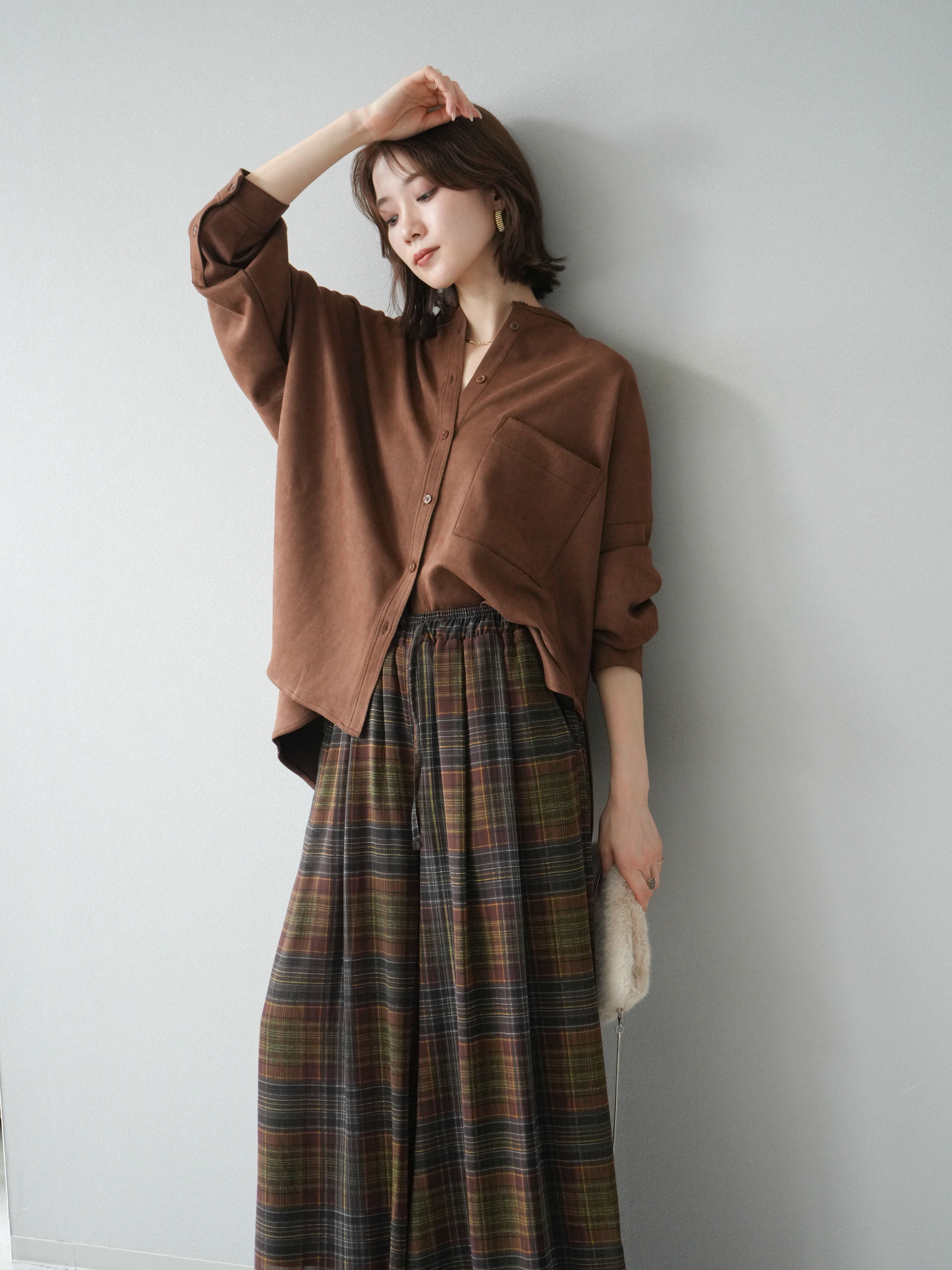 予約]スエードバンドカラーオーバーシャツ/ブラウン – Lumier