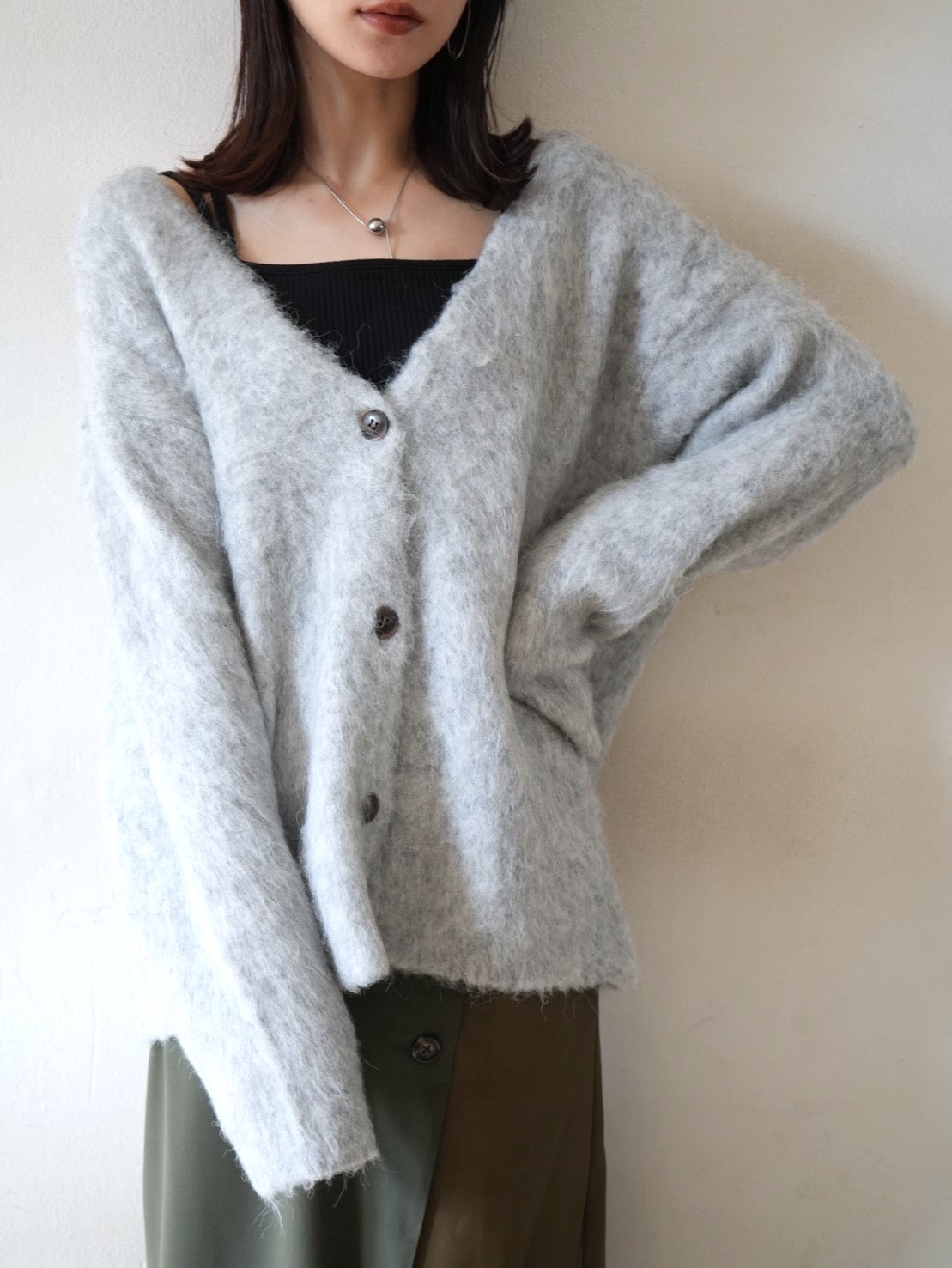 予約]モヘアニットカーディガン/ライトグレー – Lumier
