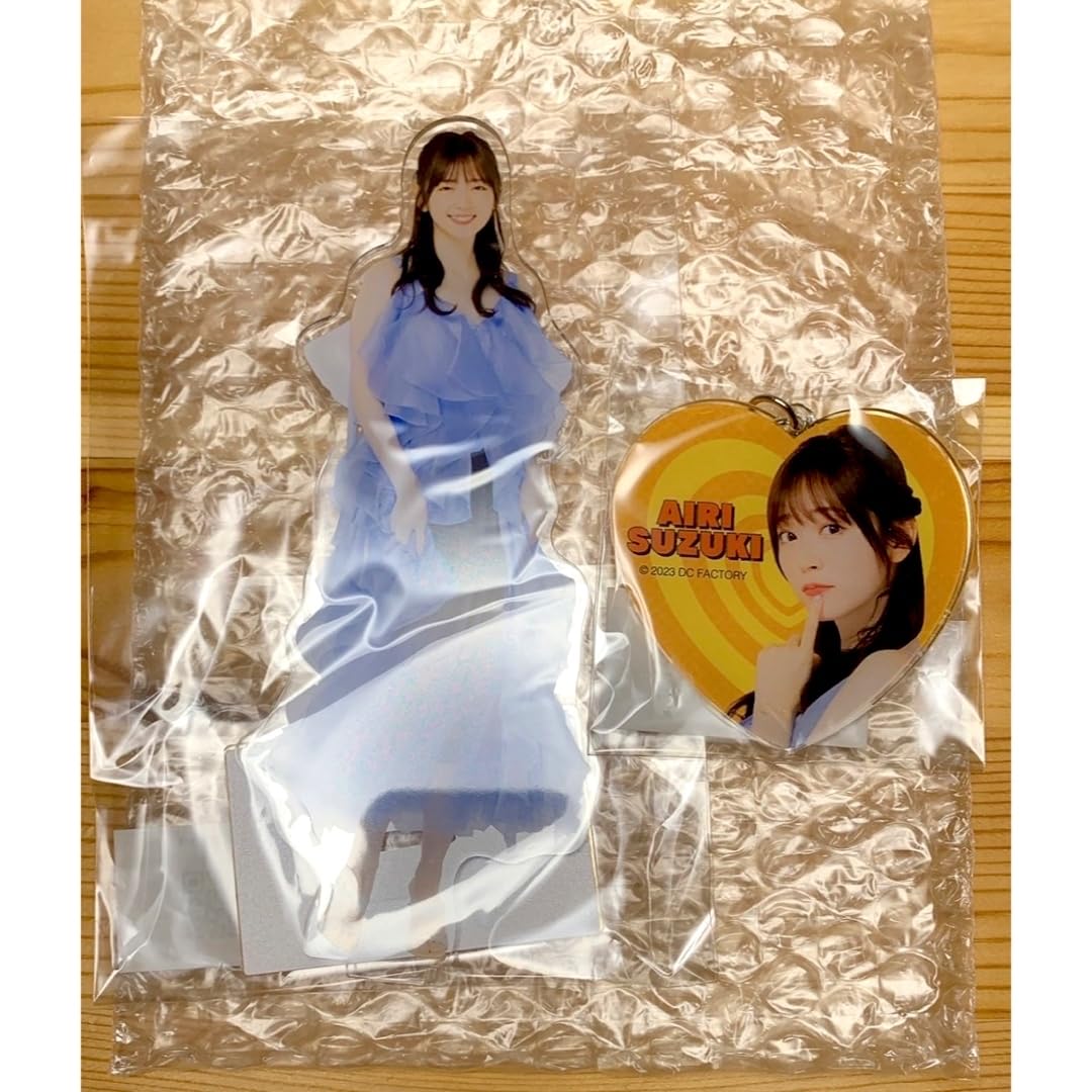 Amazon.co.jp: 鈴木愛理 モバガチャ SR BIGアクリルスタンド アクスタ