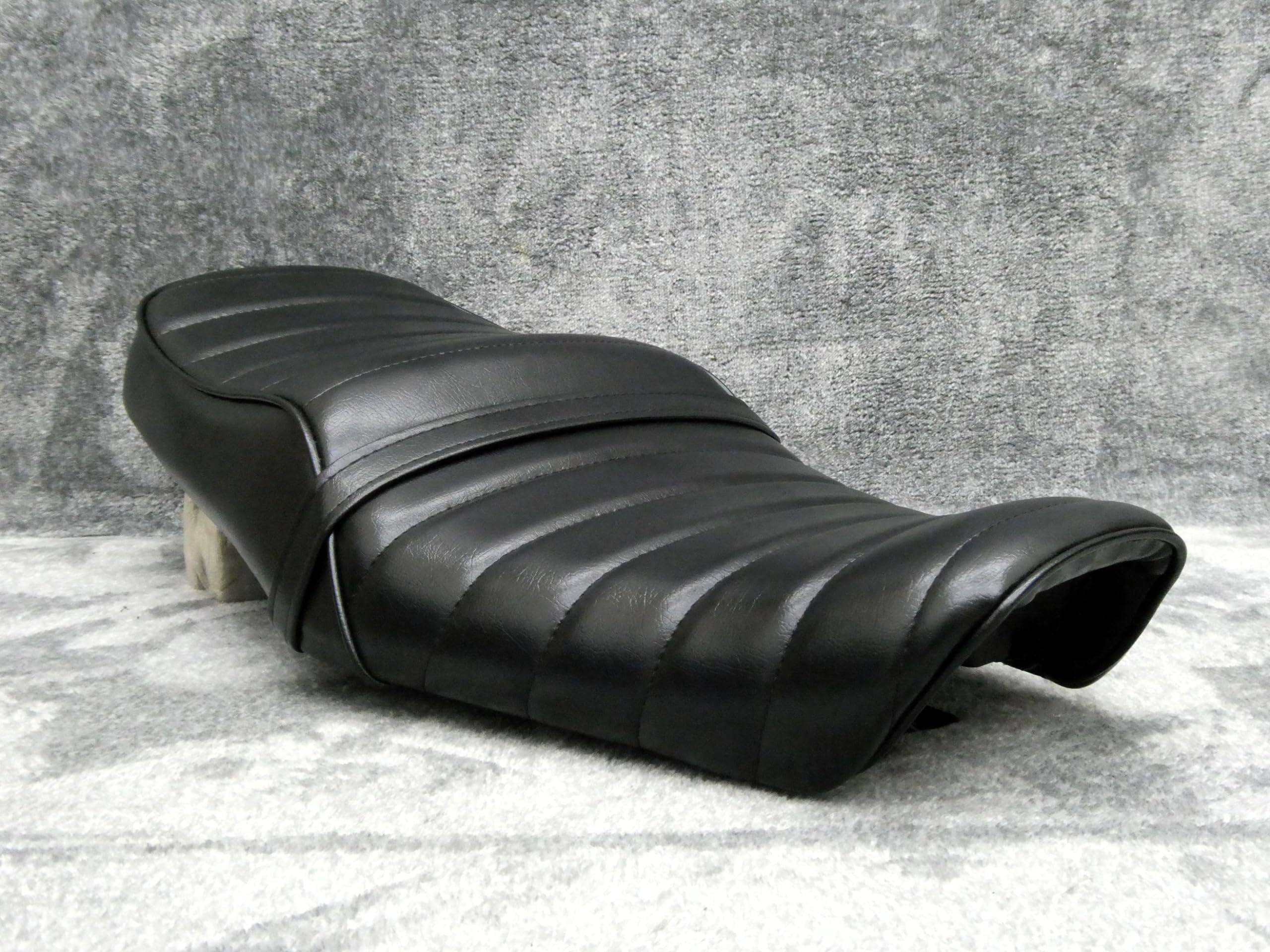 Amazon | タックロールシート 黒皮/ブラックレザー 完成品 (GB350 変形